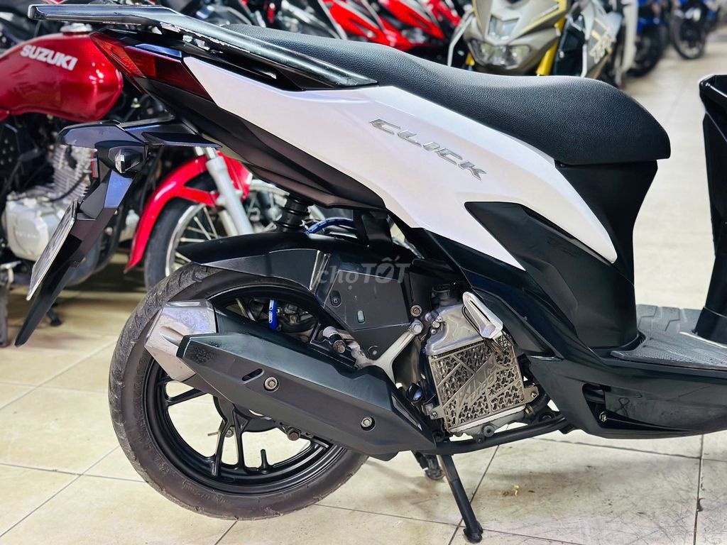 XE MÁY THỊNH PHÁT - VARIO 150 TRẮNG KHOÁ SMARTKEY. Mua bán Xe máy tại Quận Bắc Từ Liêm Hà Nội được đăng bởi XE MÁY THỊNH PHÁT XE LƯỚT GIÁ RẺ hình 6