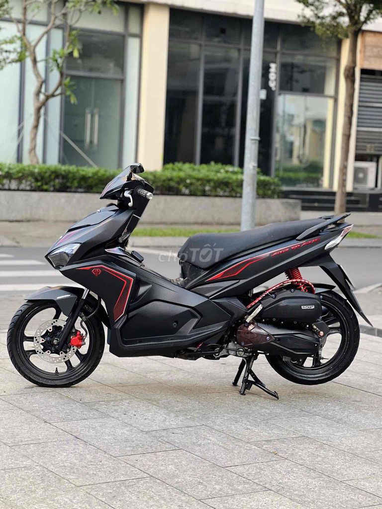 Honda Air Blade 2018 Phiên bản đặc biệt Đen. Mua bán Xe máy tại Quận Gò Vấp Tp Hồ Chí Minh được đăng bởi Cửa Hàng Cầm Đồ Thanh Lí Xe Máy hình 6