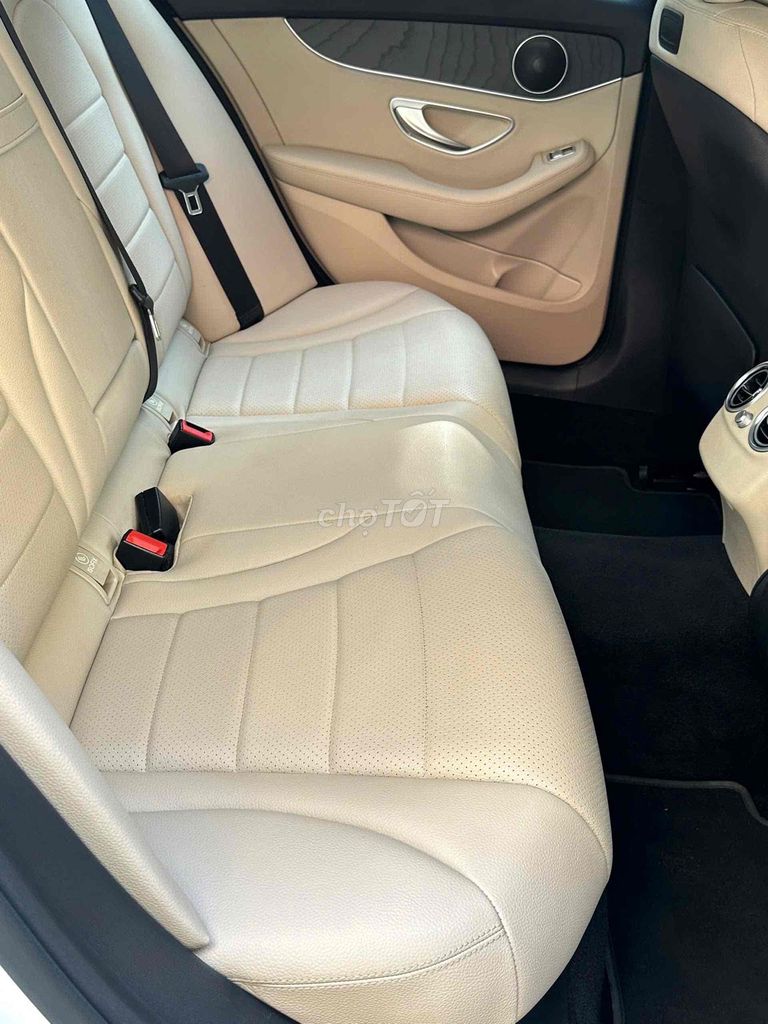 Mercedes-Benz C200 2016 Trắng 90000 km. Mua bán Ô tô tại Quận Cầu Giấy Hà Nội được đăng bởi Cao Quý hình 18
