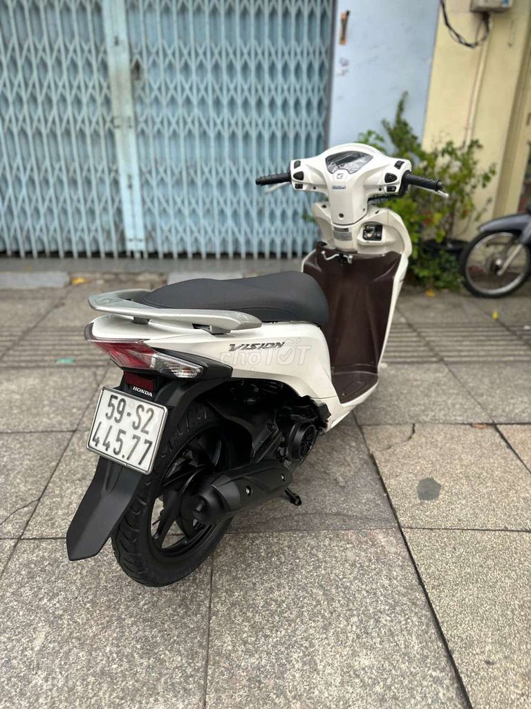 Honda vision 2016 mới 90% Bstp chính chủ. Mua bán Xe máy tại Quận Tân Phú Tp Hồ Chí Minh được đăng bởi Tuanduy hình 3