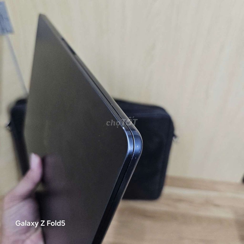 Macbook Air M2/8/512 midnight fbox. Mua bán Laptop tại Quận Ba Đình Hà Nội được đăng bởi Minh Trang hình 1