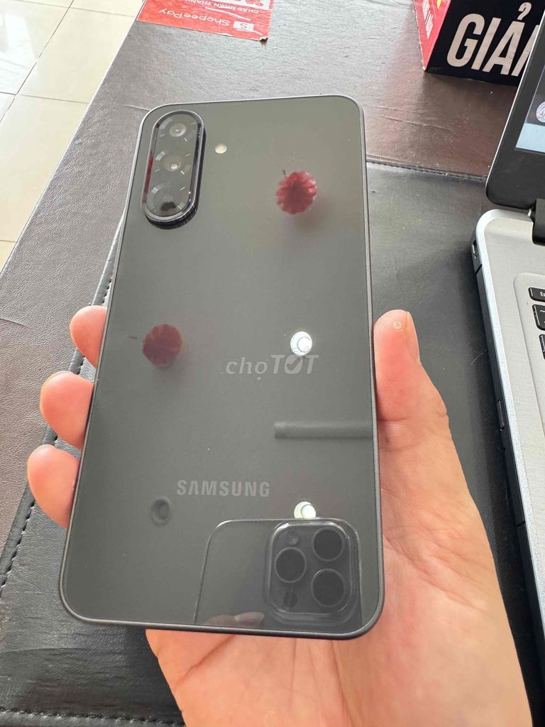 Samsung Galaxy A36 Đen 128GB. Mua bán Điện thoại tại Huyện Thống Nhất Đồng Nai được đăng bởi Hải Minh hình 1