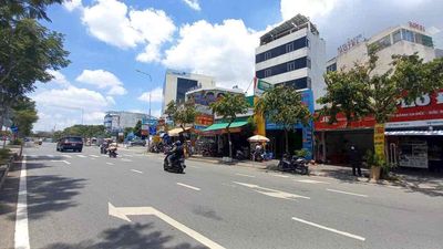 chủ bán lô đất 420m full thổ gần trường đại học văng lang. Mua bán đất tại Quận Bình Thạnh Tp Hồ Chí Minh được đăng bởi Đức Long