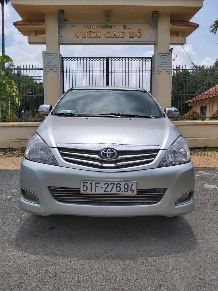 0913819136 - Bán xe toyota inova v tự động 2010 còn mới