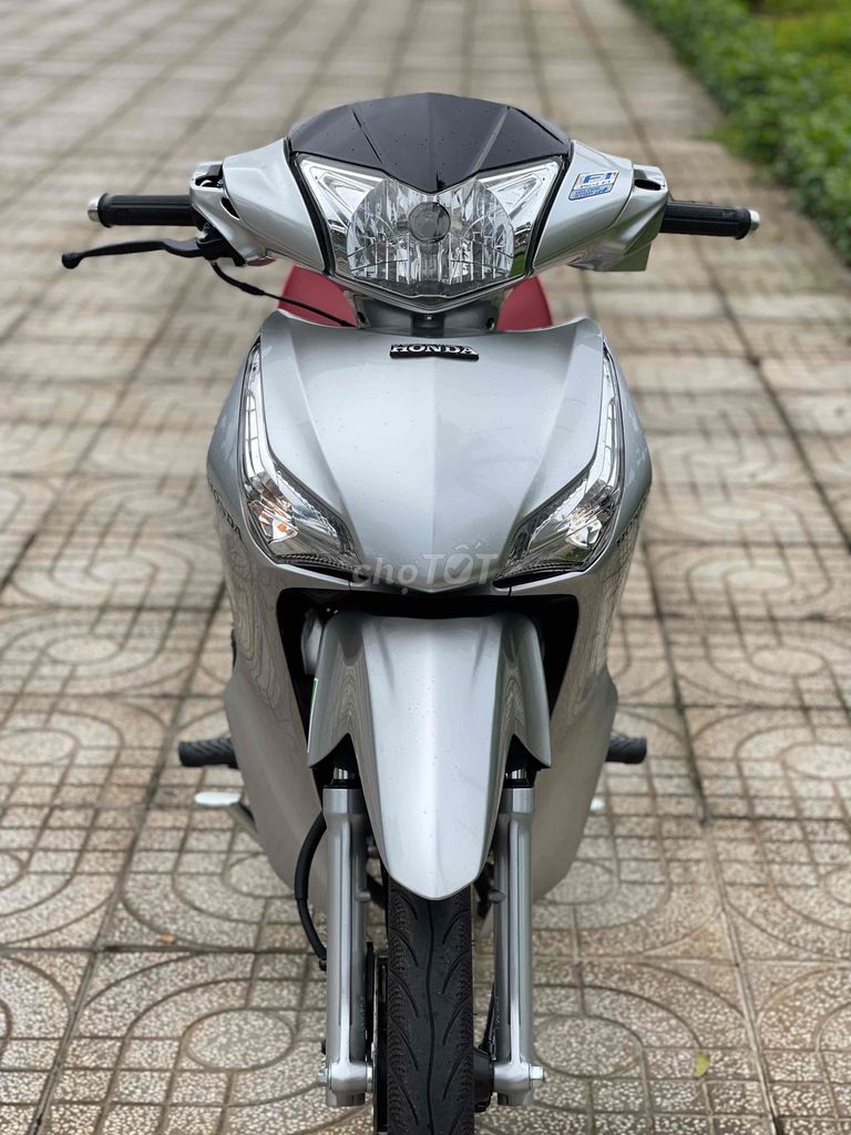 Honda Future 125 Fi bánh mân thắng đĩa. Mua bán Xe máy tại Huyện Châu Đức Bà Rịa - Vũng Tàu được đăng bởi Lý Gia Tuấn hình 4