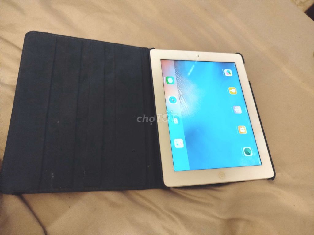 iPad đời 2012 16gb. Mua bán Máy tính bảng tại Quận Hai Bà Trưng Hà Nội được đăng bởi Yen Phi hình 1