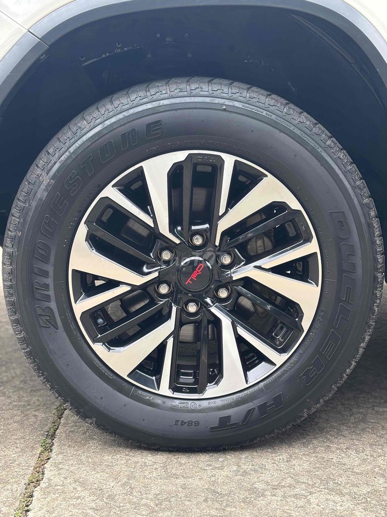 Toyota Fortuner 4x2 TRD 2019 - XE CỰC CHẤT. Mua bán Ô tô tại Thành phố Dĩ An Bình Dương được đăng bởi Dương hình 18