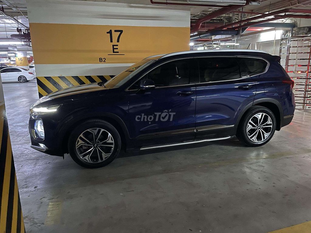 Hyundai Santa Fe 2019 2.2D Premium  Full dầu CC. Mua bán Ô tô tại Quận Đống Đa Hà Nội được đăng bởi Vũ Tấn Thắng hình 6