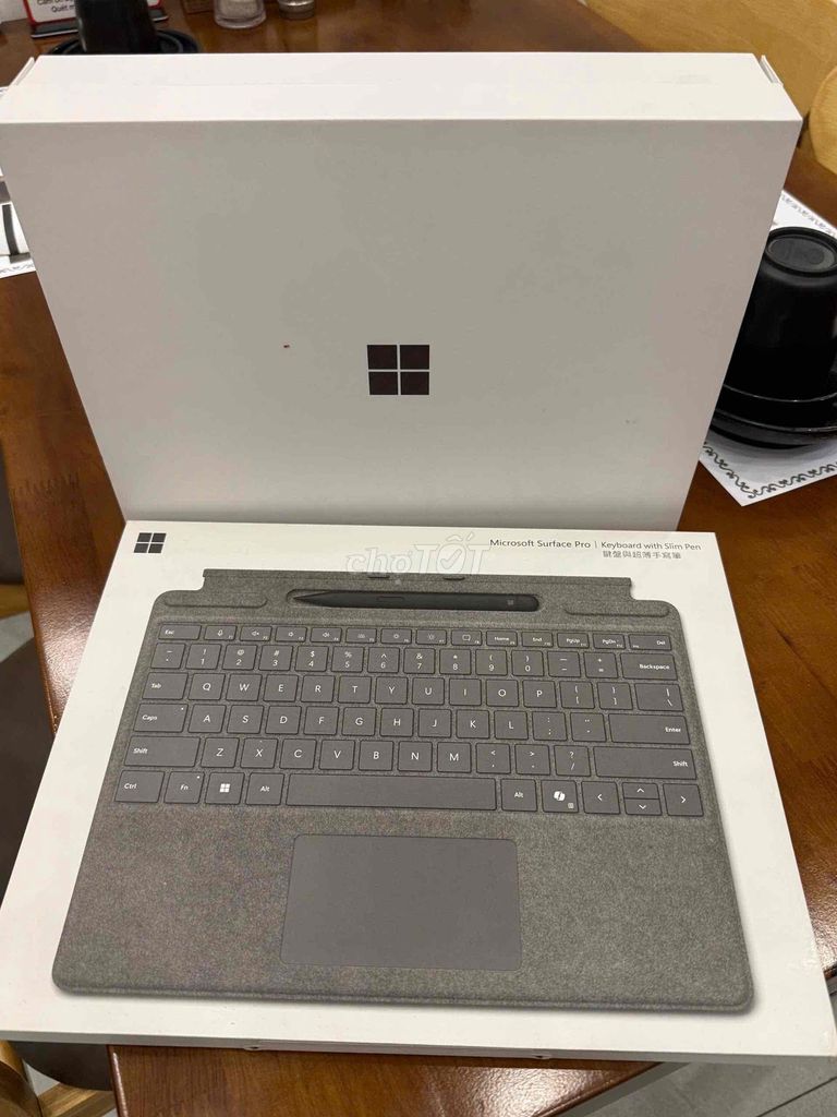 Máy tính bảng Microsoft Surface Pro 32GB/1TB. Mua bán Máy tính bảng tại Thành phố Thủ Đức Tp Hồ Chí Minh được đăng bởi Thịnh hình 1