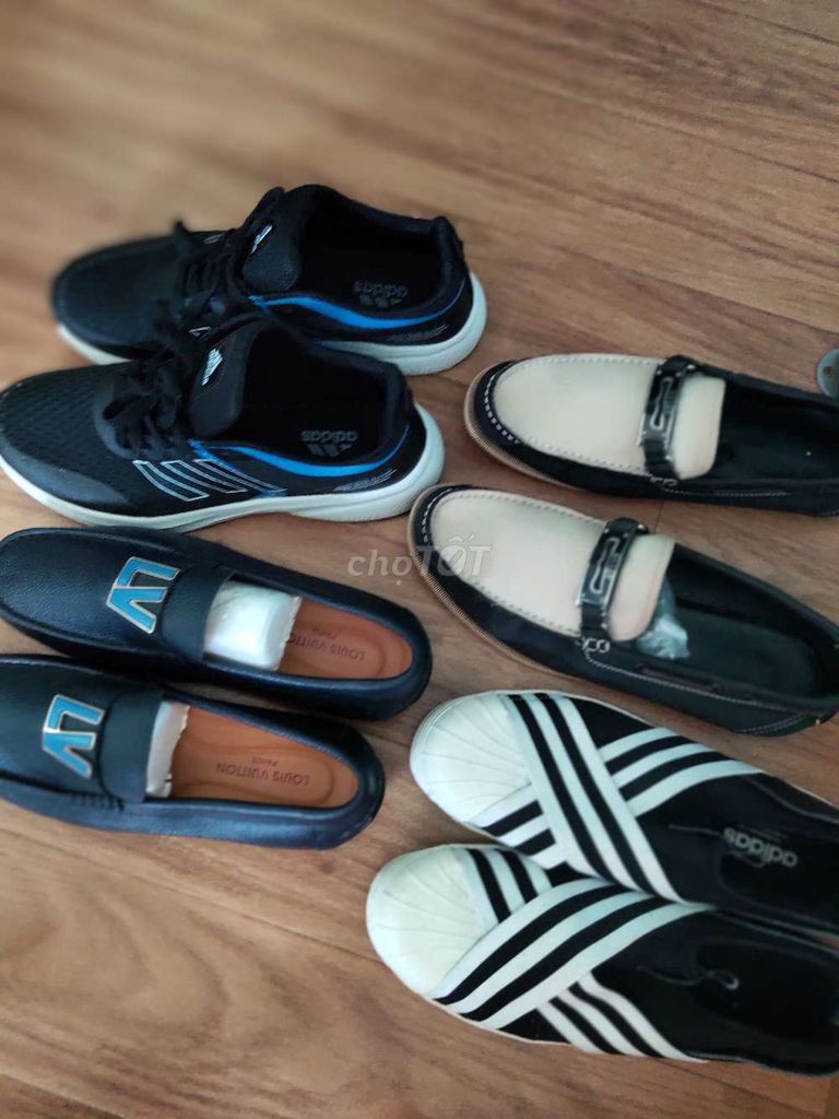 Bán giầy các loai size 42