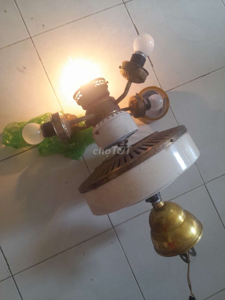 Quạt trần SMC 5 cánh có đèn. Mua bán Quạt tại Quận Phú Nhuận Tp Hồ Chí Minh được đăng bởi Ship có cọc  hình 1