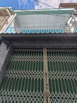 Nhà mới 100% Phường Phú Định