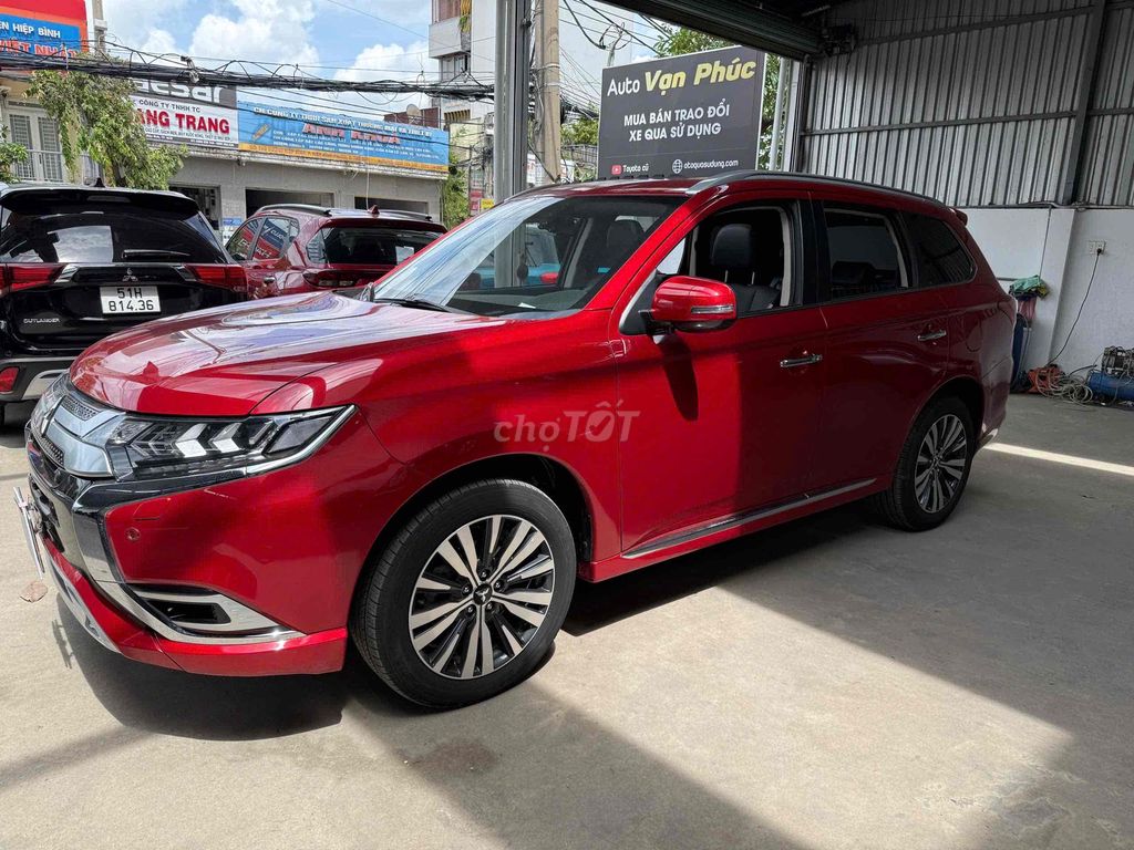 Mitsubishi Outlander 2022 Premium 2.0. Mua bán Ô tô tại Thành phố Thủ Đức Tp Hồ Chí Minh được đăng bởi Long Auto Vạn Phúc hình 3