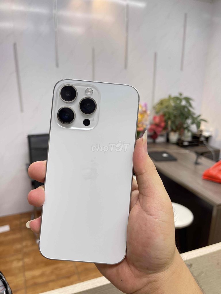 iPhone 14 Pro Max 1TB Bạc Mỹ quốc tế. Mua bán Điện thoại tại Quận Đống Đa Hà Nội được đăng bởi  Tuấn Apple  hình 1
