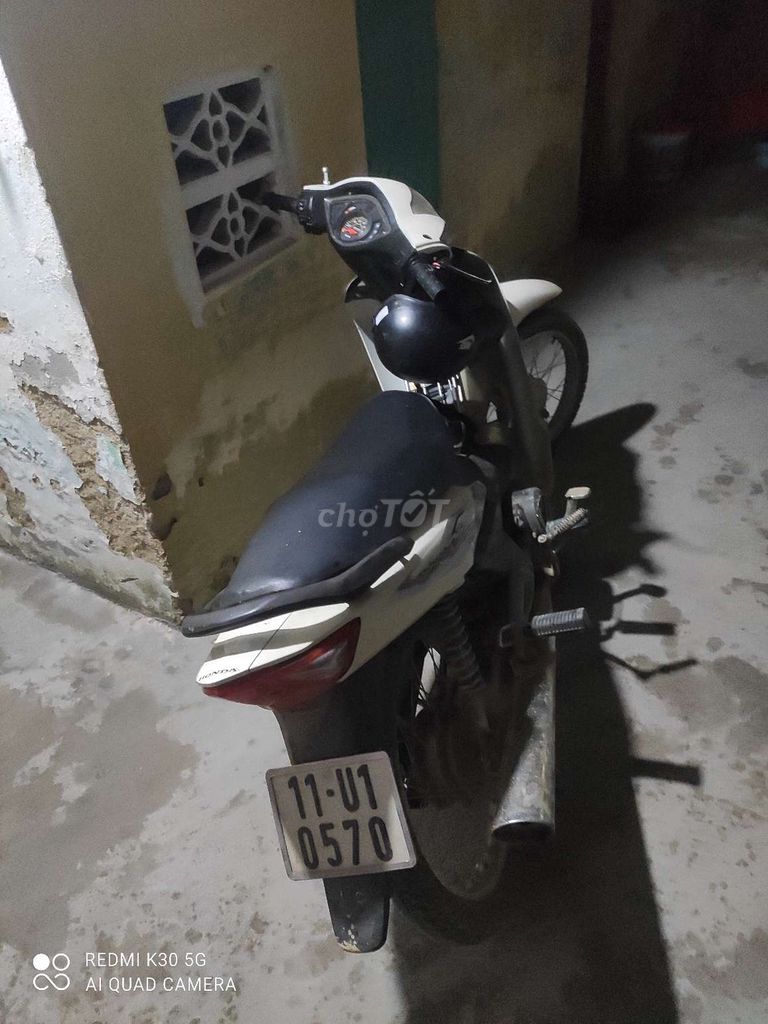 K dùng tới cần bán. Mua bán Xe máy tại Thị xã Bỉm Sơn Thanh Hóa được đăng bởi Tuan Vu hình 2