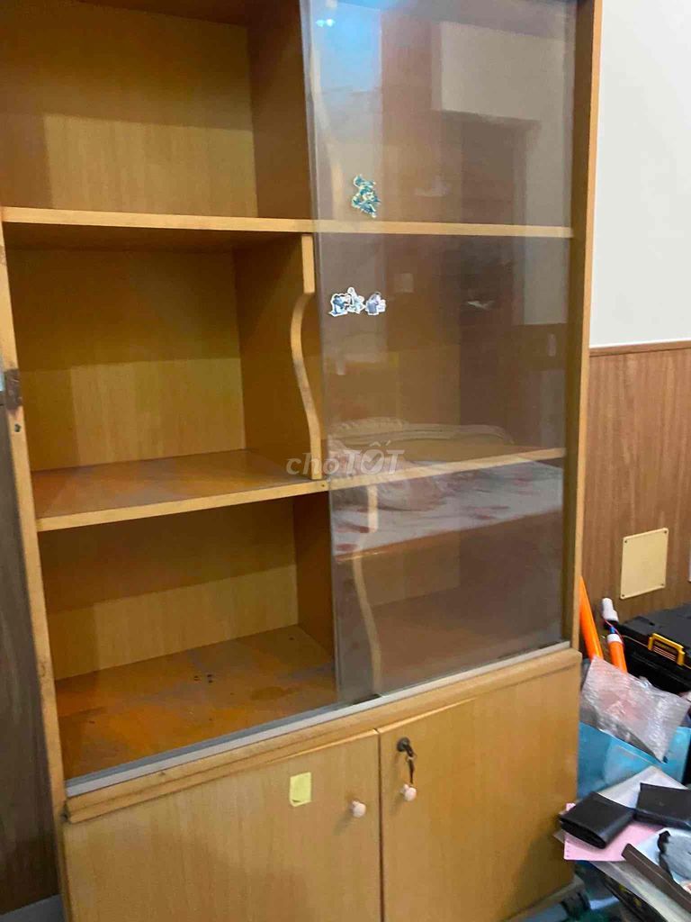 Tủ kệ Gỗ Vàng gỗ. Mua bán Tủ, kệ gia đình tại Quận Gò Vấp Tp Hồ Chí Minh được đăng bởi Khuyen hình 1
