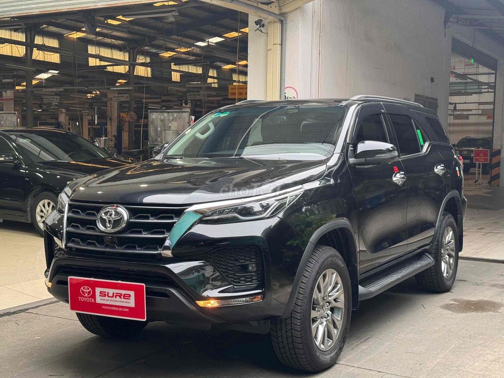 Fortuner 2024 2.7L 4x2 AT chưa hết rodai. Mua bán Ô tô tại Quận Gò Vấp Tp Hồ Chí Minh được đăng bởi Nguyễn An hình 1