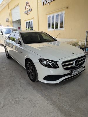 Mercedes-Benz E 180 2020 Trắng 66000 km