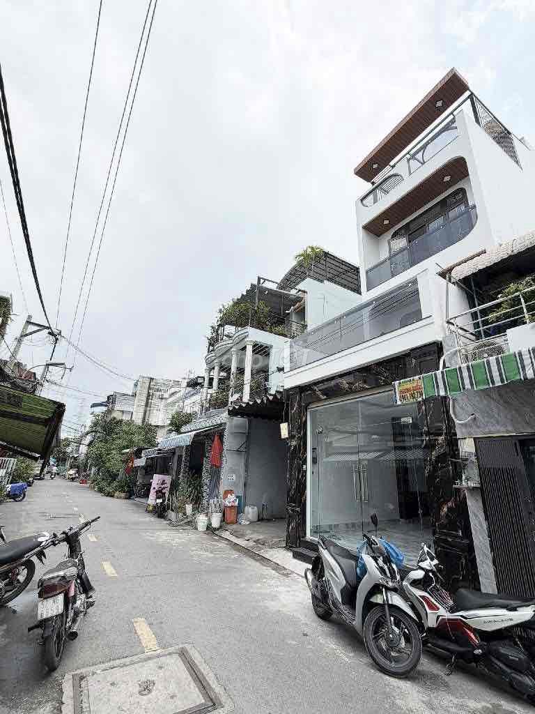NHÀ 1 SẸT LÊ VĂN QUỚI 56m ĐƯỜNG 7M XE HƠI THÔNG CHỈ NHỈNH 5TỶ