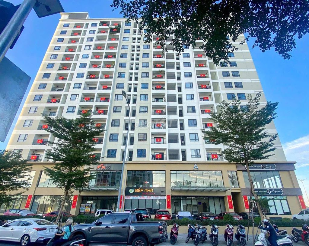 Căn Hộ Hướng Đông, Nội Thất Đầy Đủ, Vào Ở Ngay Tại FPT PLaza