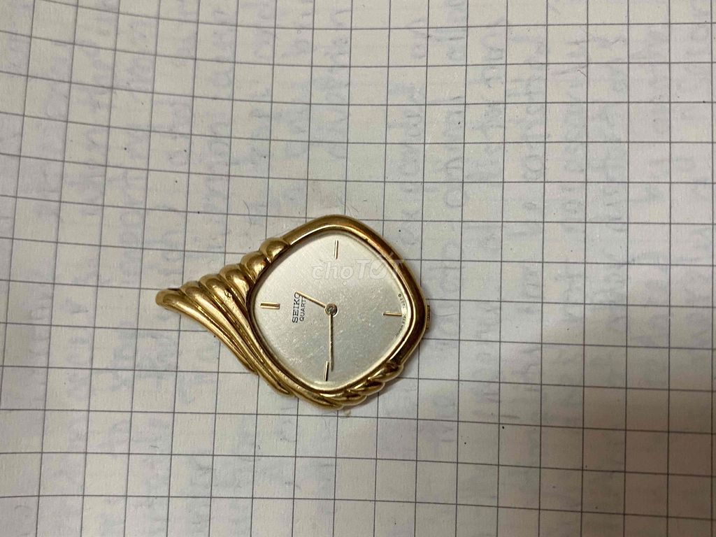 Mặt đồng hồ Seiko Quartz Nữ Vàng Nhật Bản. Mua bán Phụ kiện thời trang khác tại Quận Ba Đình Hà Nội được đăng bởi Nguyễn Anh  hình 1