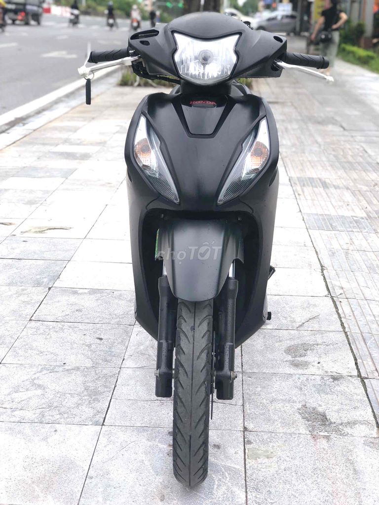 Honda Vision dky 2023 mới 99%. Mua bán Xe máy tại Quận Bắc Từ Liêm Hà Nội được đăng bởi Cẩm Hương hình 2