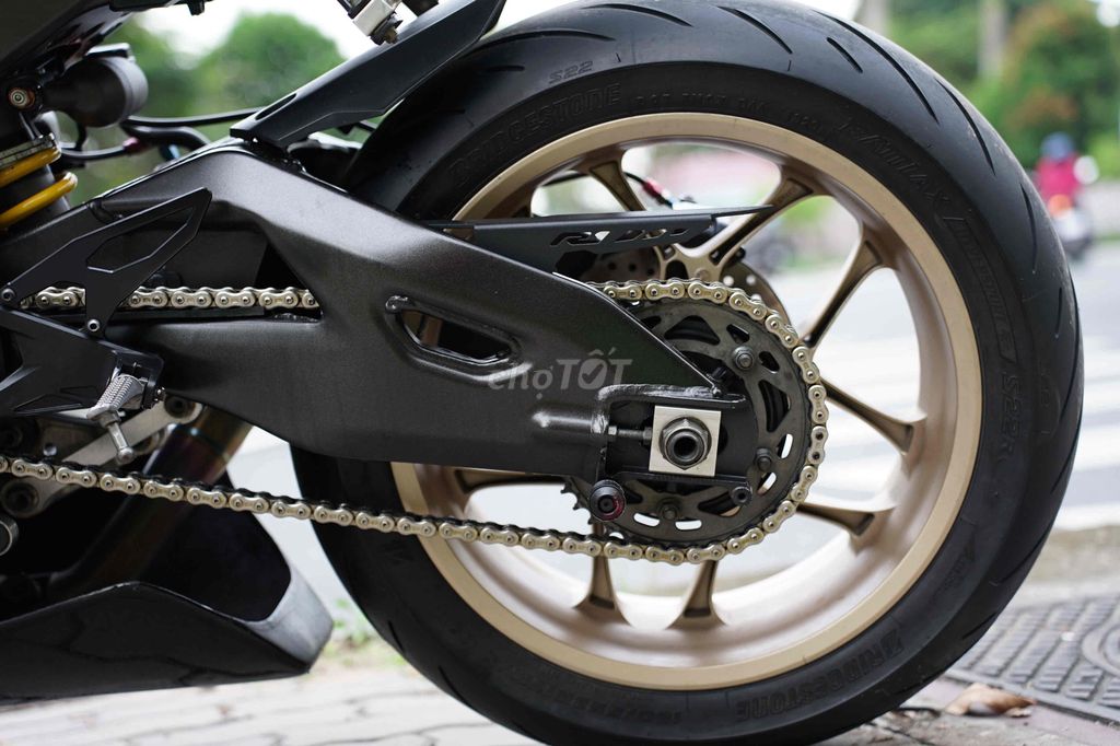 🗽❤️YAMAHA R1 BẢN KỈ NIỆM 60TH . SIU KENG COPT. Mua bán Xe máy tại Thành phố Thủ Đức Tp Hồ Chí Minh được đăng bởi Thi Moto Thủ Đức hình 6