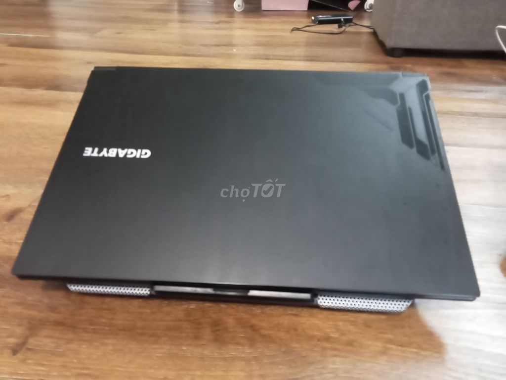 Laptop Gigabyte Gaming G5 MF-F2VN313SH i5