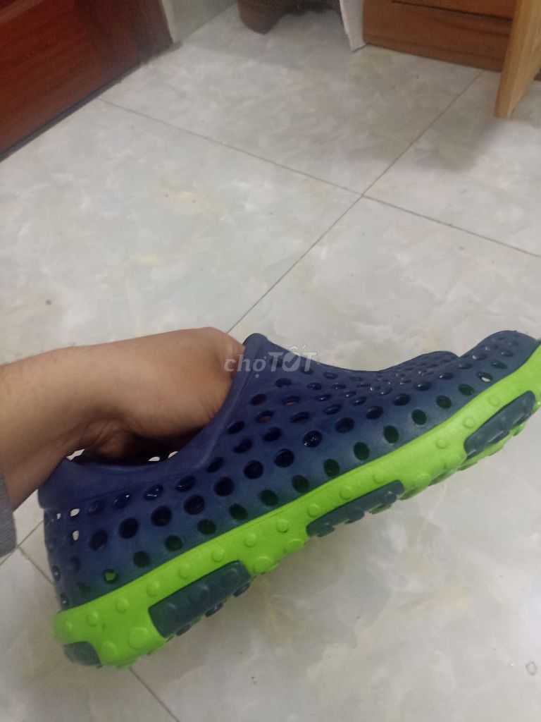 Size 43 đi chuẩn mới 100%