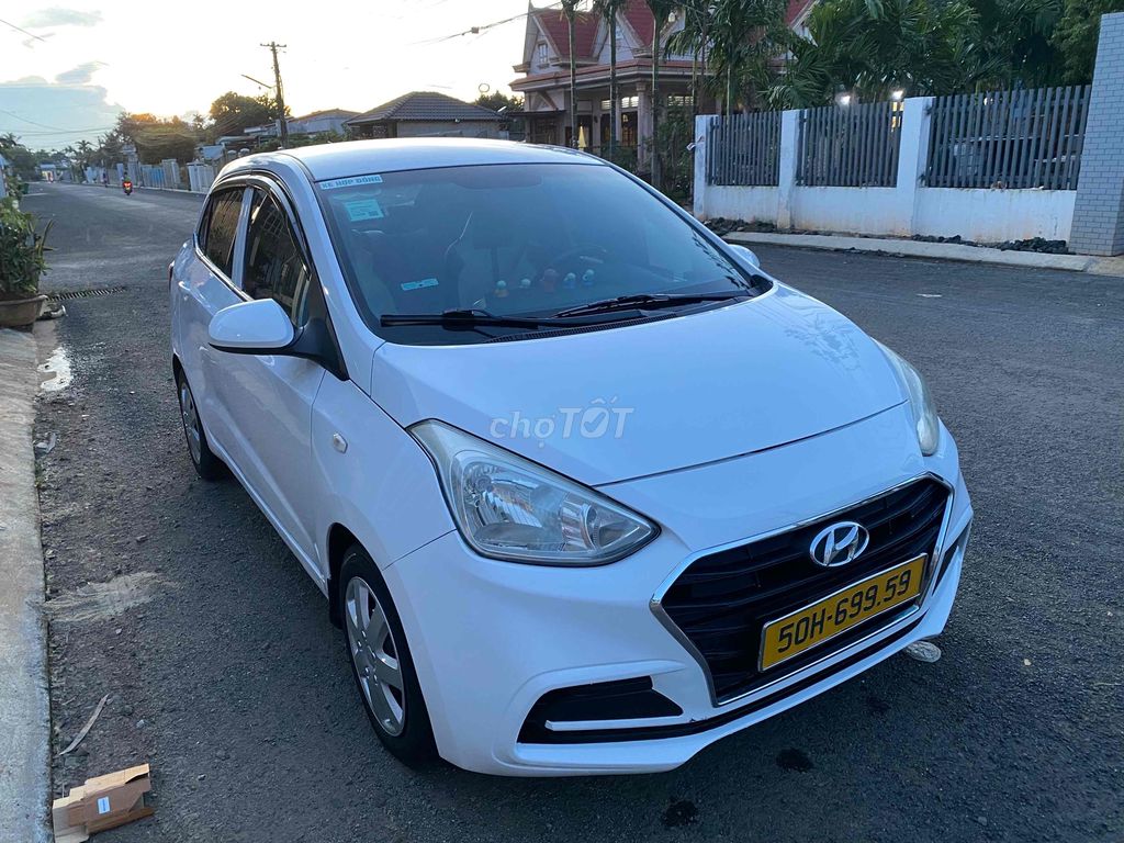 Hyundai Grand i10 2017 Sedan 1.2 Base - 1900 km. Mua bán Ô tô tại Thành phố Buôn Ma Thuột Đắk Lắk được đăng bởi Dương Single hình 3