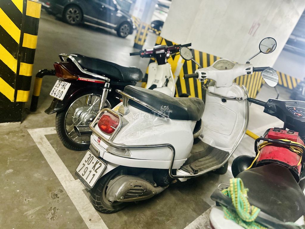 Xe máy Piaggio Vespa LX 150cc trắng 2009. Mua bán Xe máy tại Quận Nam Từ Liêm Hà Nội được đăng bởi Nhi Nguyễn hình 2