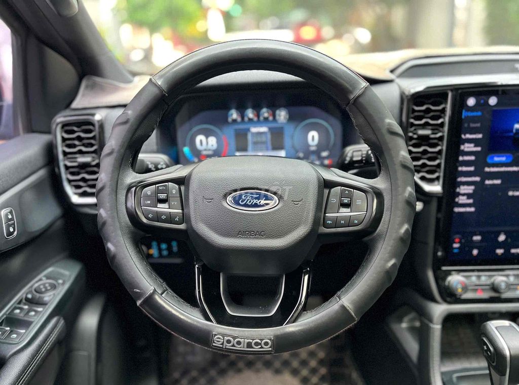 Ford Everest 2023 Titanium 2.0L 4x2 AT - 32000 km. Mua bán Ô tô tại Quận Gò Vấp Tp Hồ Chí Minh được đăng bởi Ngô minh Nam hình 9