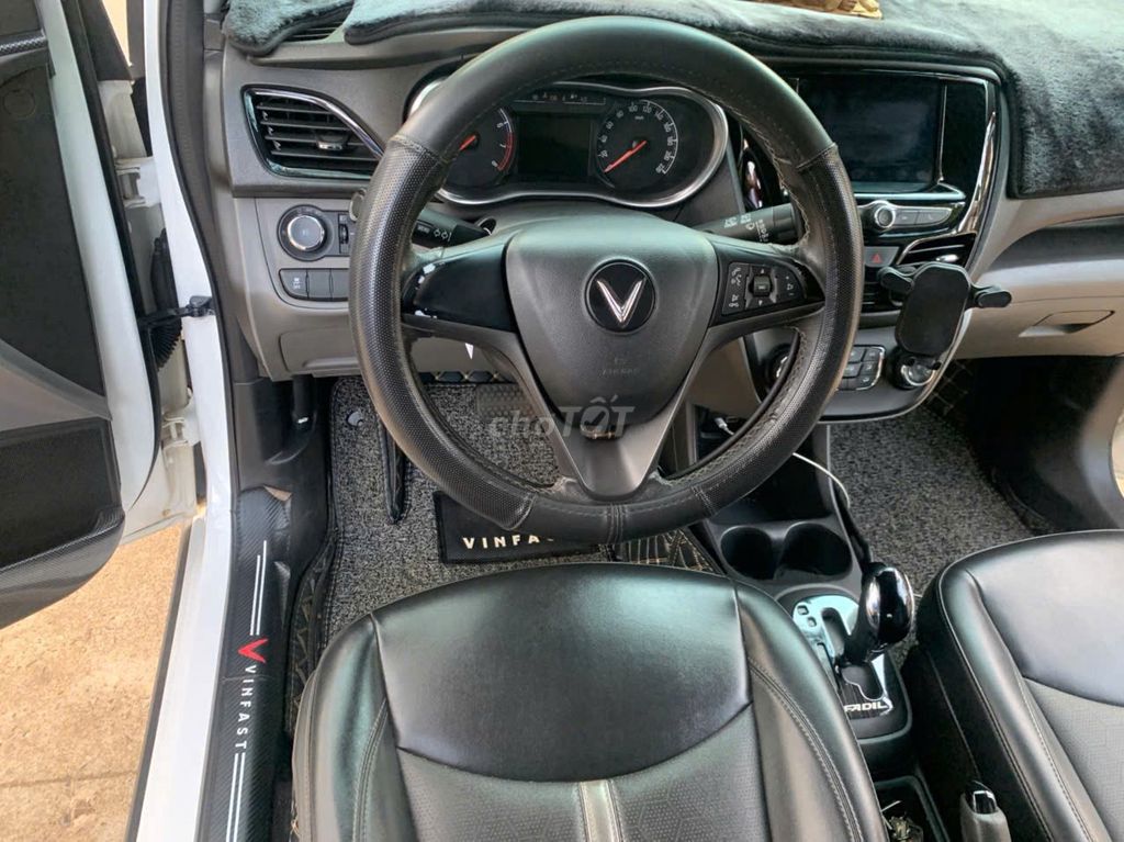 VinFast Fadil 2019 1.4 AT Premium - 60000 km. Mua bán Ô tô tại Quận Cẩm Lệ Đà Nẵng được đăng bởi Nguyễn Đức Trưởng hình 11