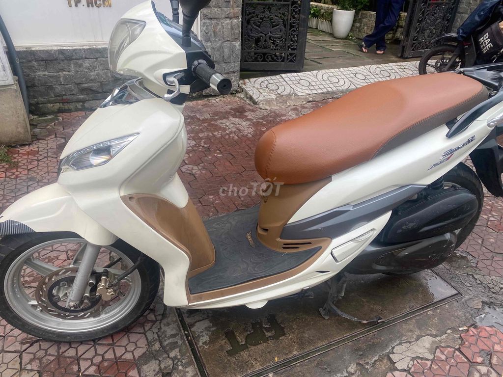 Xe Shark trắng mới tinh. Mua bán Xe máy tại Quận 7 Tp Hồ Chí Minh được đăng bởi thanh xuân hình 5