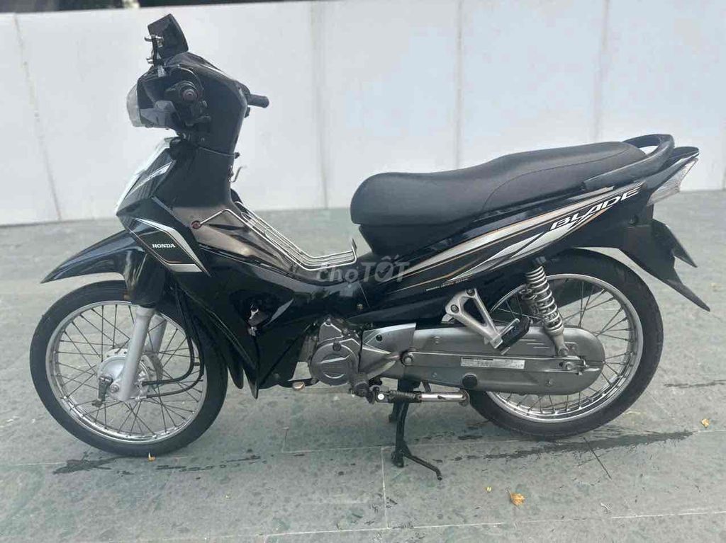 wave blade 2017 cavet theo xe giấy tờ đầy đủ máy z. Mua bán Xe máy tại Quận 7 Tp Hồ Chí Minh được đăng bởi Gia Bảo  hình 4