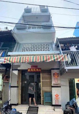 Аренда · 3 комн. · 40 м² · Quận 11, ул. Đường Thái Phiên