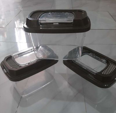 Bán 3 hộp gia dụng bằng nhựa đựng côn trùng. Mua bán Phụ kiện, Thức ăn, Dịch vụ tại Quận 5 Tp Hồ Chí Minh được đăng bởi Like Hand