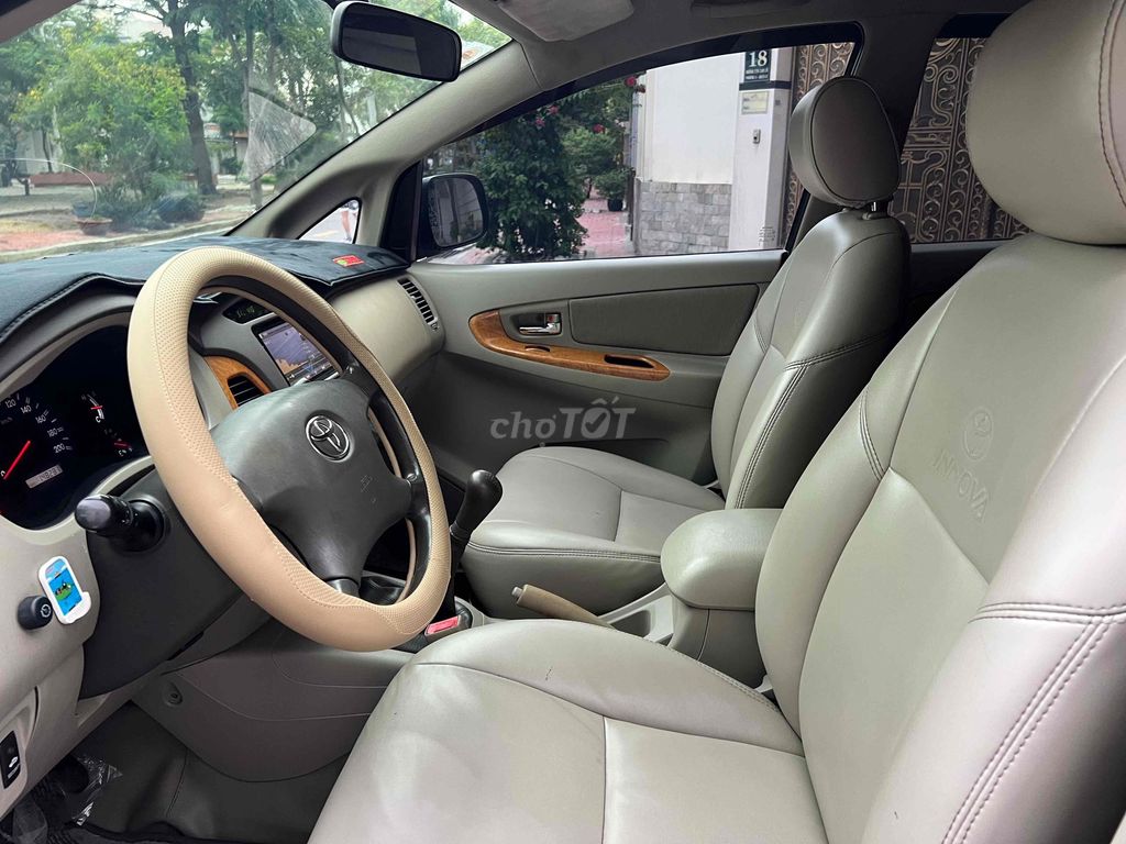 Toyota Innova 2009 G - 140000 km. Mua bán Ô tô tại Quận 8 Tp Hồ Chí Minh được đăng bởi Sang giau hình 7