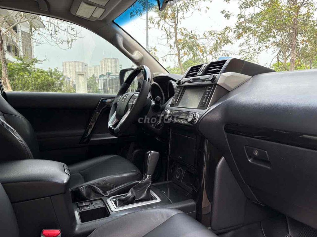 Toyota Land Cruiser Prado 2014 TXL 2.7L - 10000 km. Mua bán Ô tô tại Quận Hai Bà Trưng Hà Nội được đăng bởi Bùi hiển hình 10