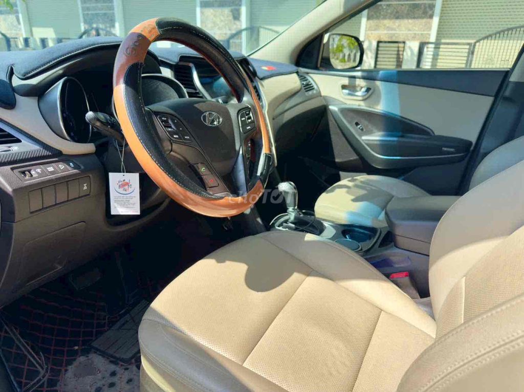 Hyundai Santa Fe 2018 2.4 AT 2WD - 80000 km xe Đep. Mua bán Ô tô tại Thành phố Vũng Tàu Bà Rịa - Vũng Tàu được đăng bởi Hùng LUXURY 6789 UY Tín Tạo Nên Thương Hiệu hình 6