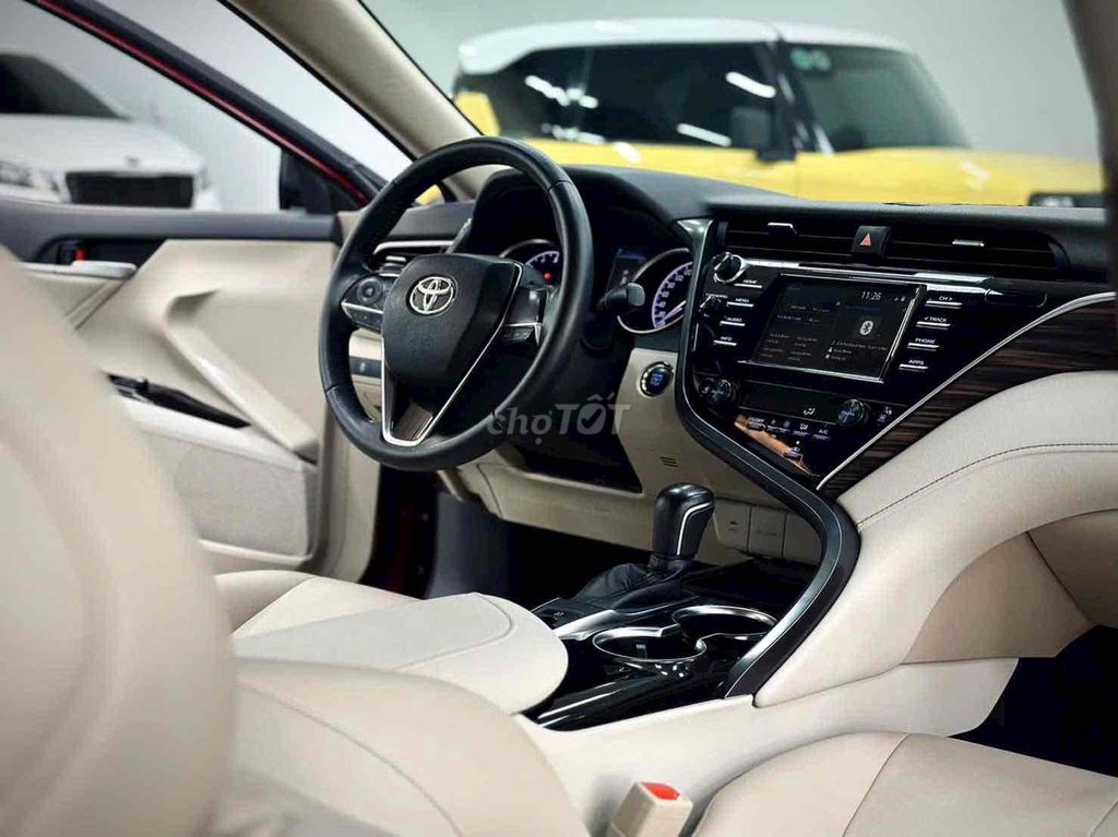 Toyota Camry 2.0G 2019 siêu đẹp. Mua bán Ô tô tại Quận 3 Tp Hồ Chí Minh được đăng bởi Nguyen Trung hình 12