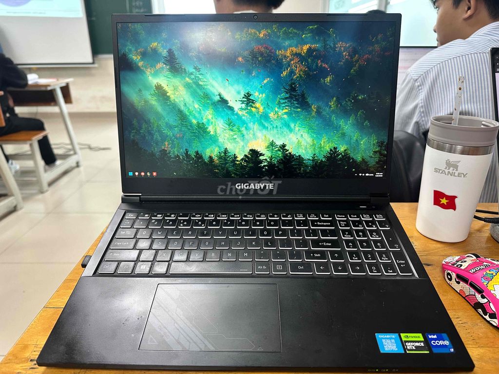 Gigabyte M5 KF5 Đen Đã sử dụng. Mua bán Laptop tại Thành phố Thủ Đức Tp Hồ Chí Minh được đăng bởi Hà Tuấn Anh hình 1