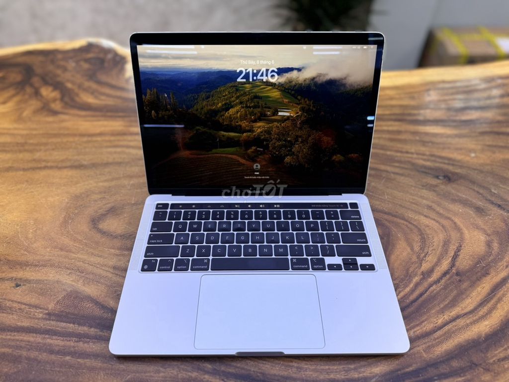 Apple MacBook Pro 2020 13" i5/8G/256GB used