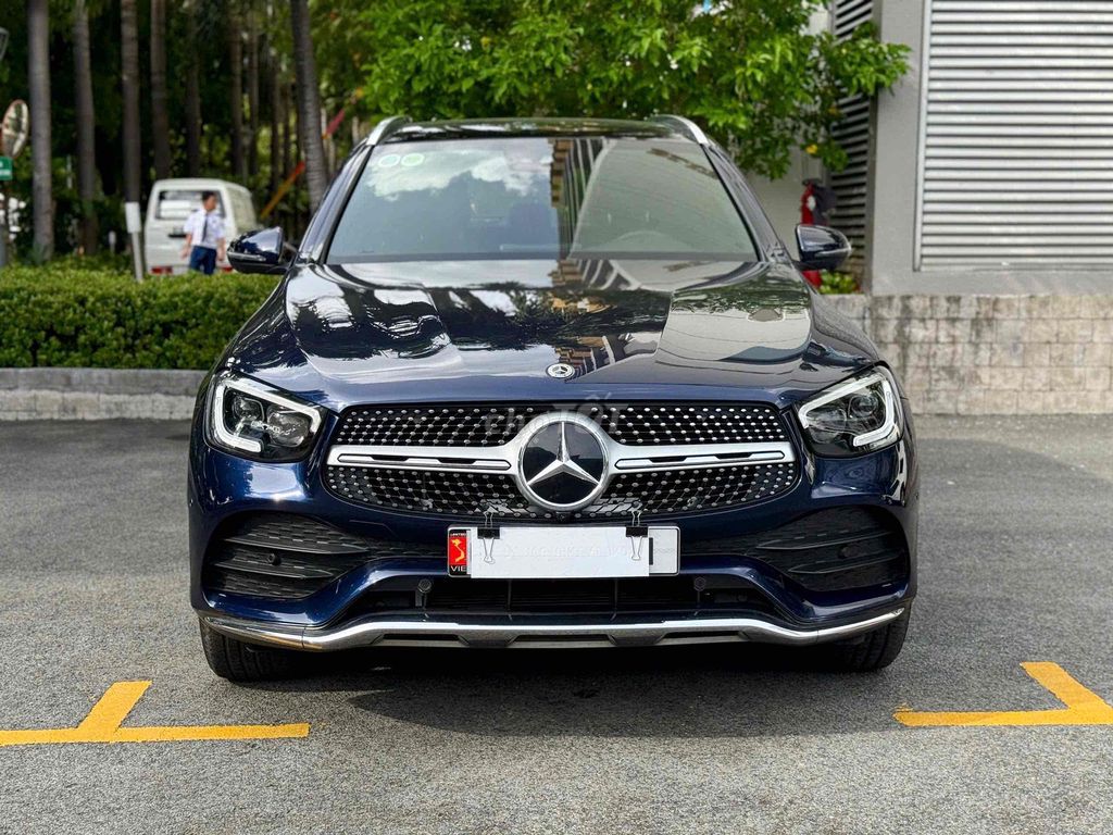 Mercedes Benz GLC 2021 300 4MATIC - 60000 km. Mua bán Ô tô tại Quận Tân Phú Tp Hồ Chí Minh được đăng bởi Thế Anh hình 1
