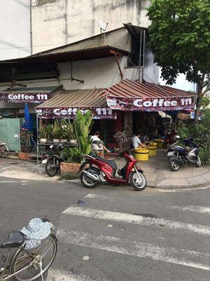 Sang Quán Cafe Góc 2 Mặt  Tiền  111 đường Lũy Bán Bích