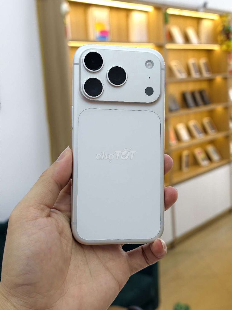 iPhone 17 Pro 512GB Bạc Like new. Mua bán Điện thoại tại Quận Lê Chân Hải Phòng được đăng bởi 444 Tô Hiệu OK Mobile HP hình 1