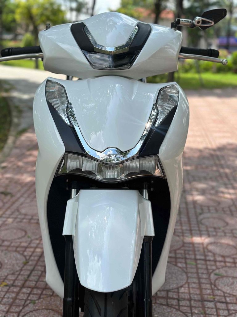 Honda SH 150 ABS, белый, автоматическая КПП