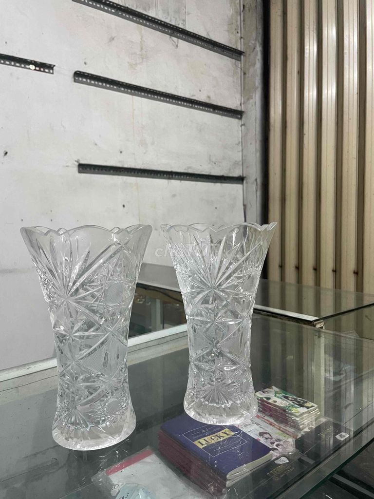 2 Lọ hoa nhựa trong suốt. Mua bán Cây cảnh, đồ trang trí tại Quận 8 Tp Hồ Chí Minh được đăng bởi Lê ngọc Thiên Kim hình 1