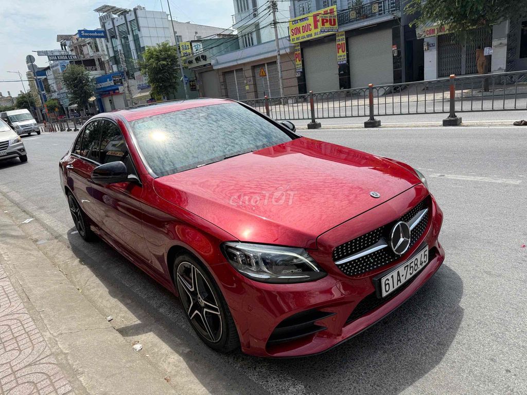 Mercedes Benz C Class 2020 C300 AMG - 30000 km