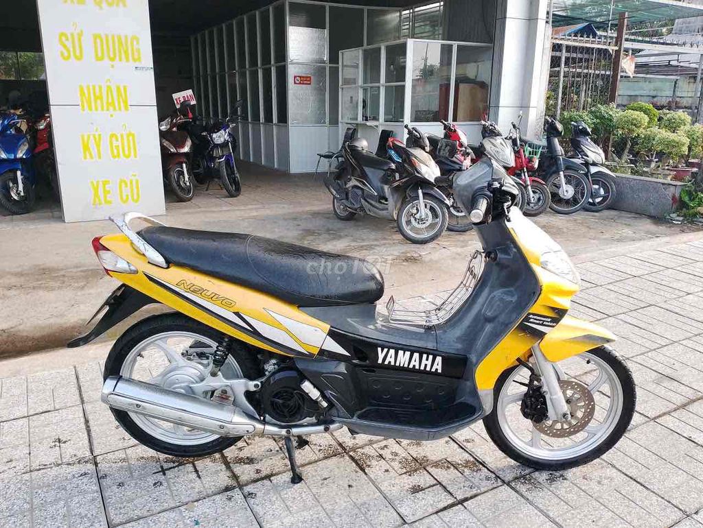 Yamaha Nouvo màu Vàng đen. Mua bán Xe máy tại Quận Ninh Kiều Cần Thơ được đăng bởi đầy cửa hàng cầu hưng lợi nk cần thơ hình 4
